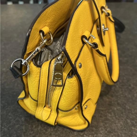 Coach Mercer 24 leather handbag f37779 yellow - Picture 6 of 14